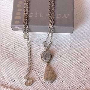 Silpada Glisten up, druzy pendant necklace N3095